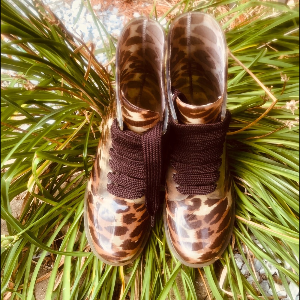 ✔️ Fatigue Rain Boots